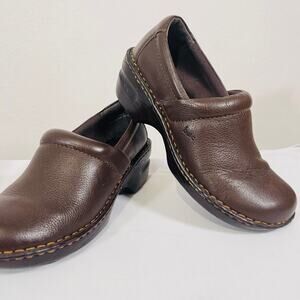 BOC Clogs Womens Size 9 Brown Pebbled Leather Cushion Comfort Slip On Shoes